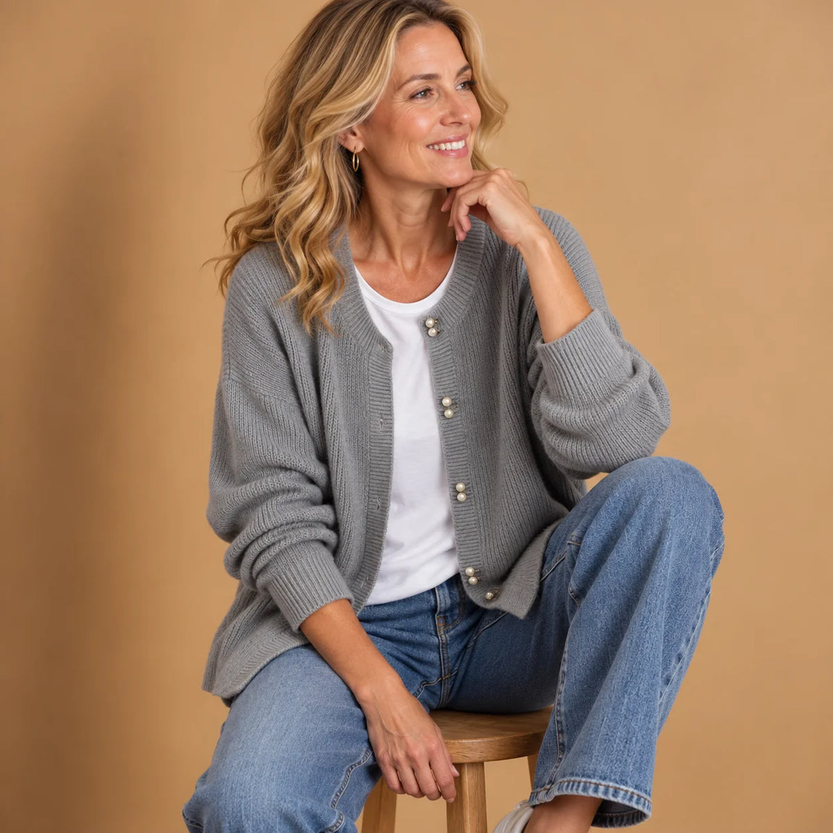 Fay Pearl Button Crewneck Cardigan in Grey