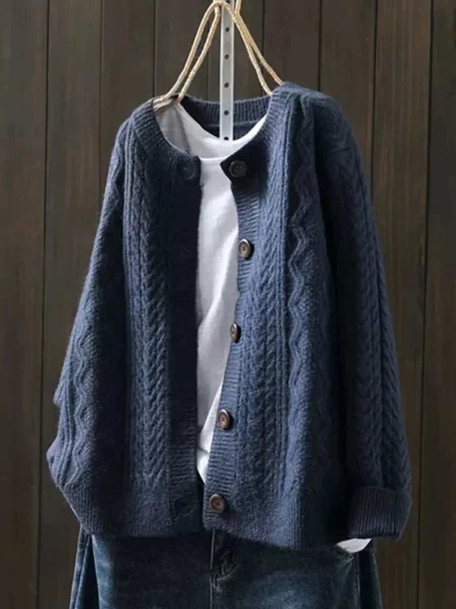 Gloria Chunky Cable Crewneck Cardigan in Navy