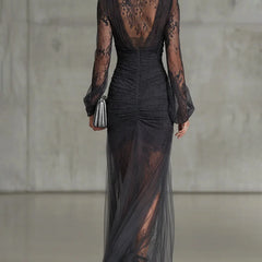 Isabel Scalloped Lace V-Neck Maxi Dress in Black