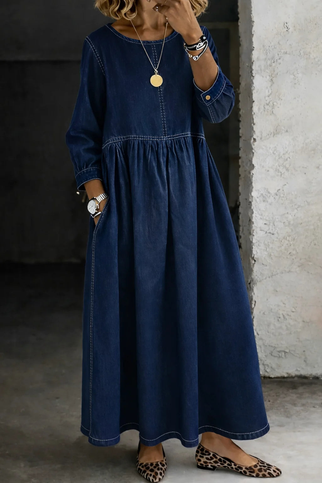 June Contrast Stitch Vintage Maxi Dress in Navy