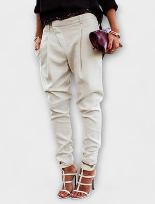 Odette Pleated Tapered Trousers in Cream