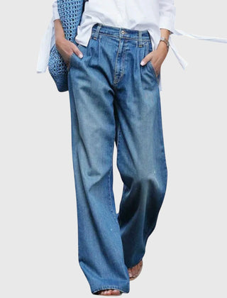 Pamela Pleated Wide-Leg Jeans in Blue