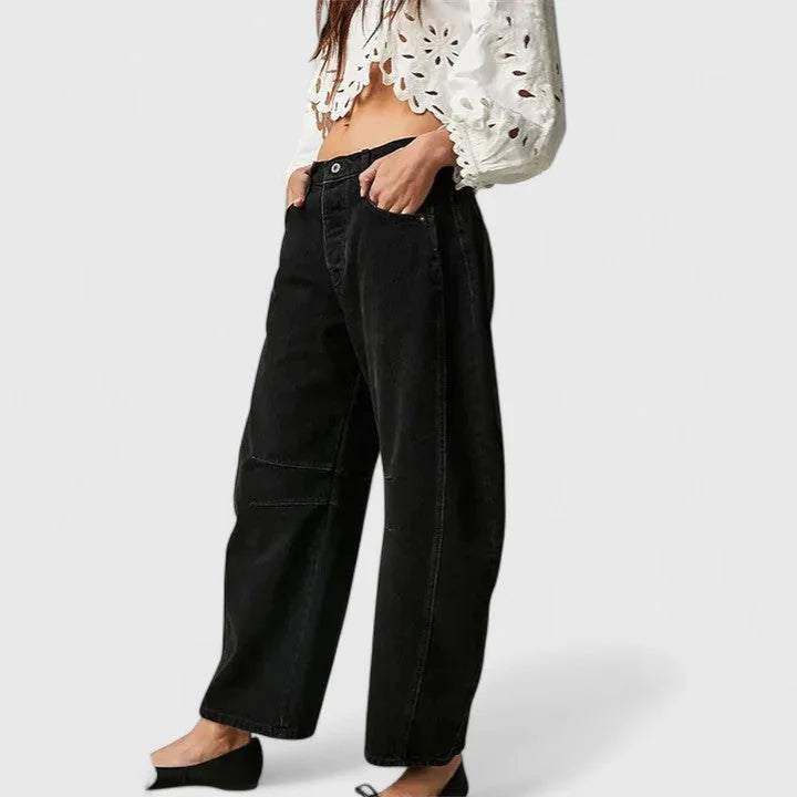 Phoebe Barrel Leg Jeans in Black