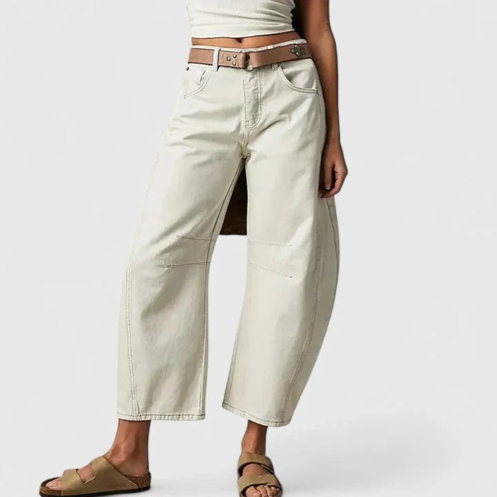 Phoebe Barrel Leg Jeans in Cream