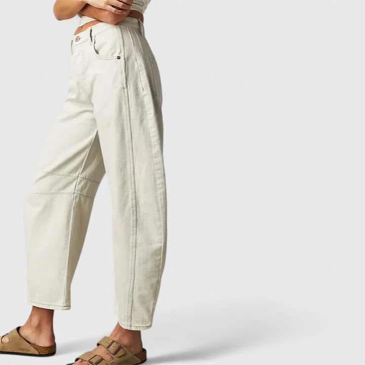 Phoebe Barrel Leg Jeans in Cream
