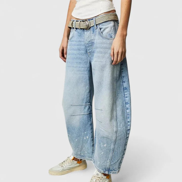 Phoebe Barrel Leg Jeans in Light Blue