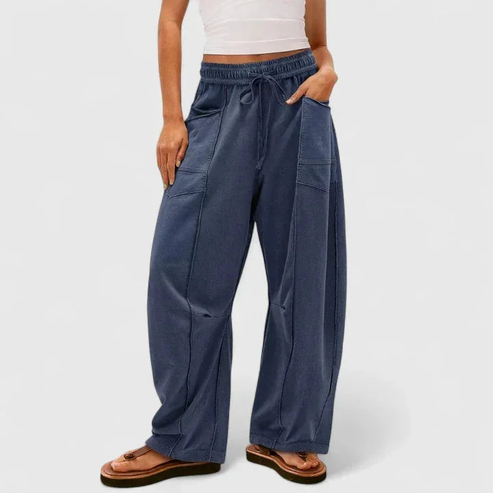 Priscilla Seamed Barrel Leg Pants in Navy