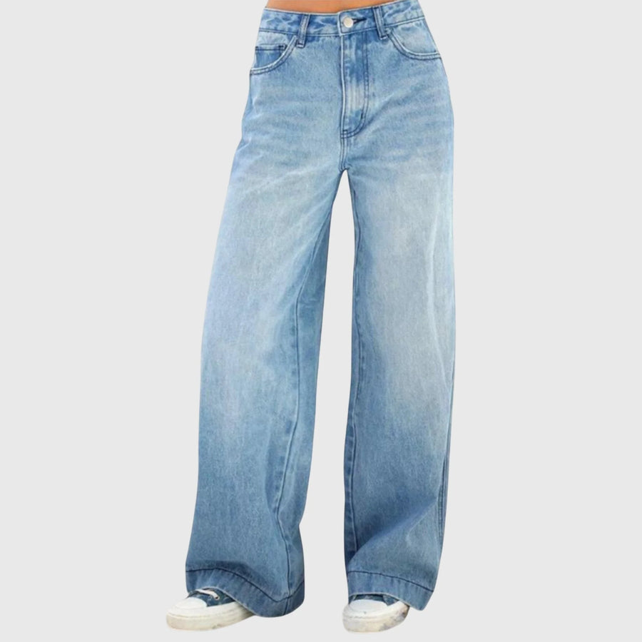 Quinn Light Wash Wide-Leg Jeans in Blue