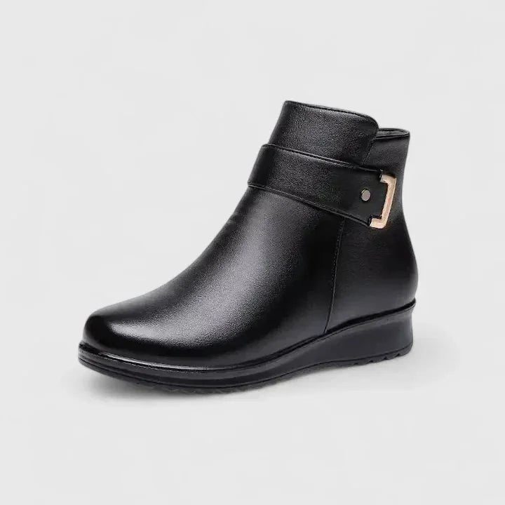Susan Buckle Strap Lined Winter Boots in Black / Cream Lining