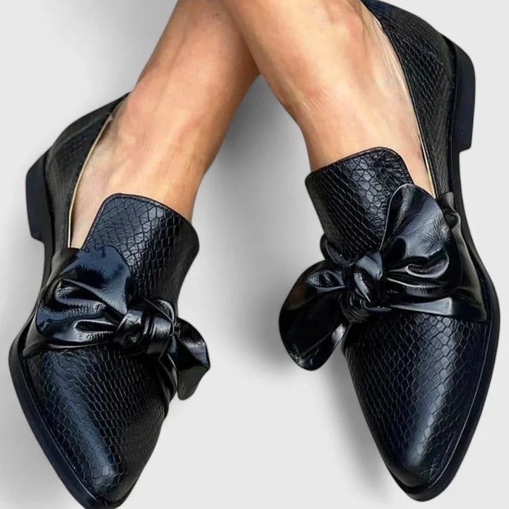 Vivian Textured Bow Loafers in Black