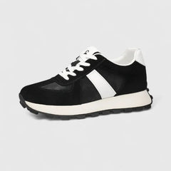 Zelda Retro Runner Sneakers in Black