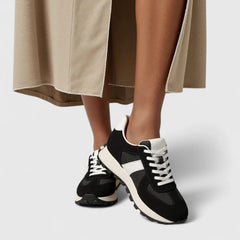 Zelda Retro Runner Sneakers in Black